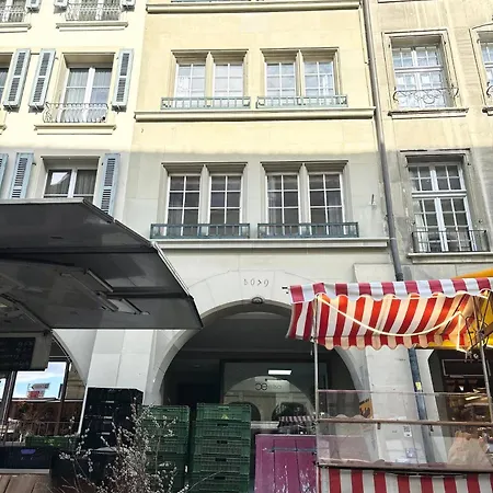 Apartment Wake Up In Old Town Queen Bed Fast Wifi Bern