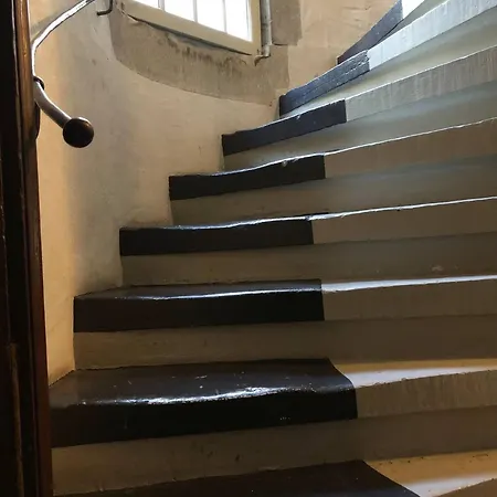 Apartment Wake Up In Old Town Queen Bed Fast Wifi Bern