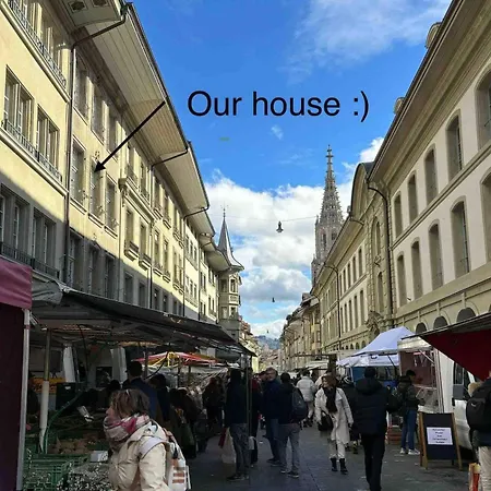 Bright & Stylish-heart Of Old City-experienced Hosts *